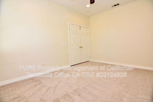 Building Photo - 28855 Chatham Ln