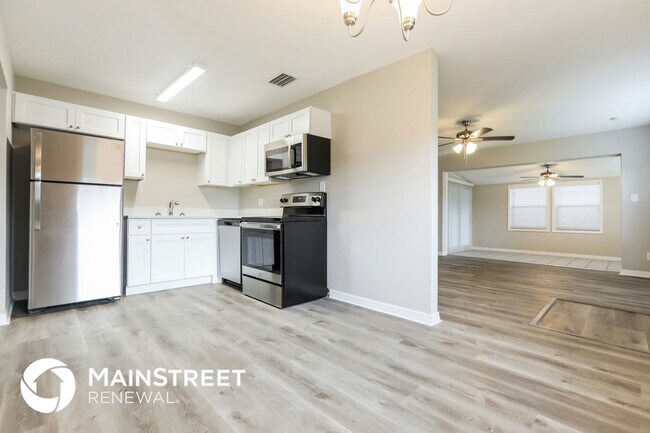 Foto del edificio - 3929 Chaucer Ln