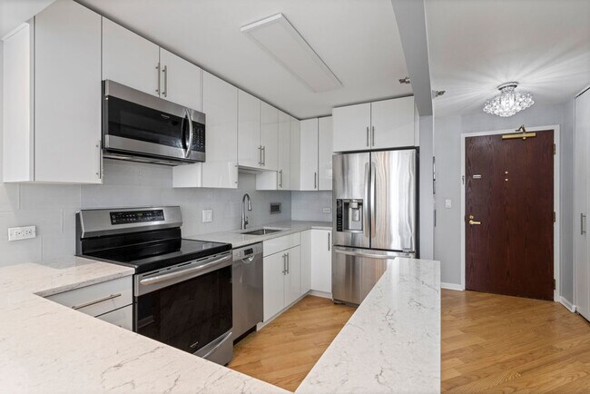 Building Photo - 440 N Wabash Ave