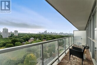 Building Photo - 501-1501 St Clair Ave W
