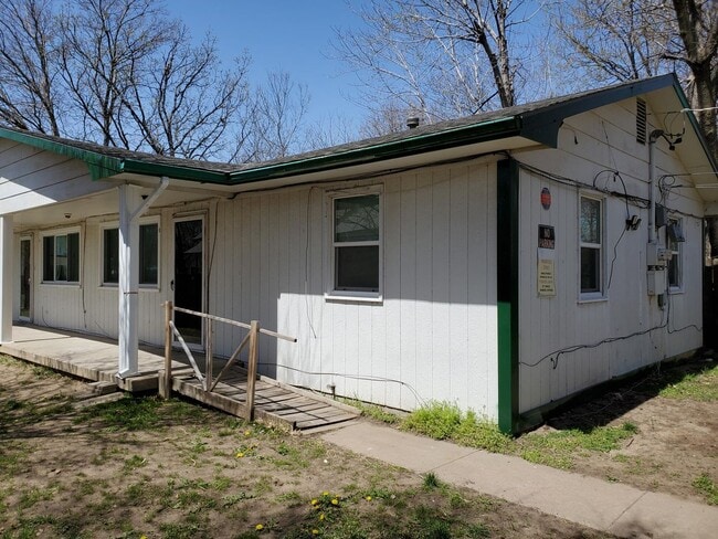 Building Photo - 1616 Santa Fe S