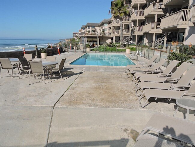 Building Photo - 865 BEACHFRONT