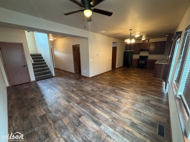 Building Photo - 710 N 29th Ave