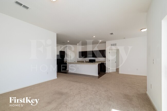 Building Photo - 343 Eaglecrest Dr