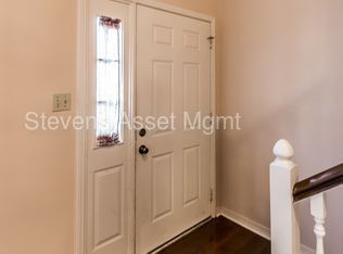 Building Photo - *MOVE-IN SPECIAL 1/2 OFF FIRST MONTHS RENT!!!