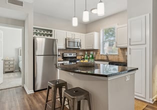 Building Photo - 5725 Martin Rd