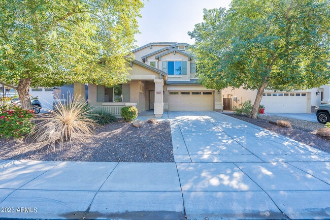 Building Photo - 2943 E Quiet Hollow Ln