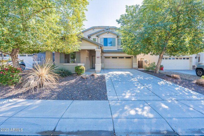 Foto del edificio - 2943 E Quiet Hollow Ln