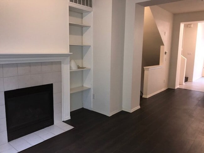 Photo - Beautiful remodeled 3 Story Townhome Pre-Leasing, Available now!