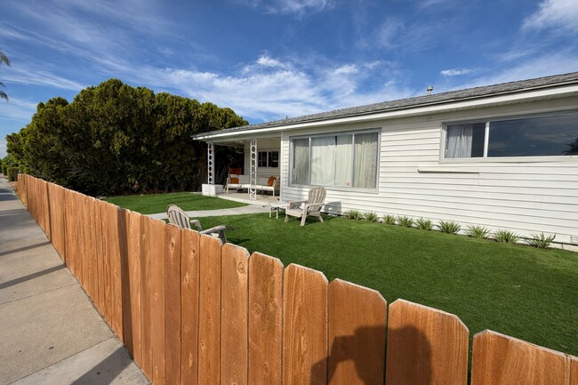 Foto del edificio - 8 Bed 3 Bath House on Prime Dorothy Way - Minutes Walk to Campus!!