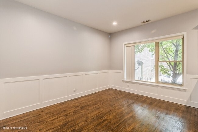 Building Photo - 4210 S King Dr