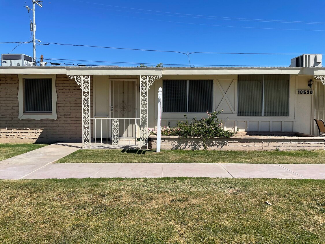 Front - 10532 W Oakmont Dr