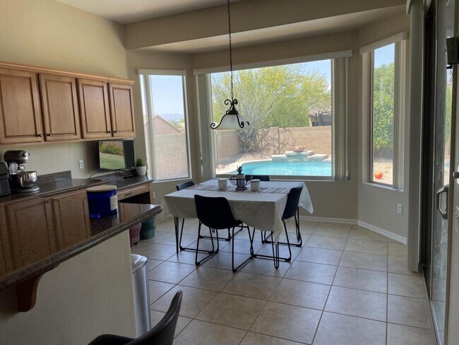 Building Photo - 9649 S San Esteban Dr