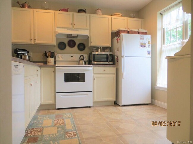 Building Photo - 217 Rabbit Run Rd