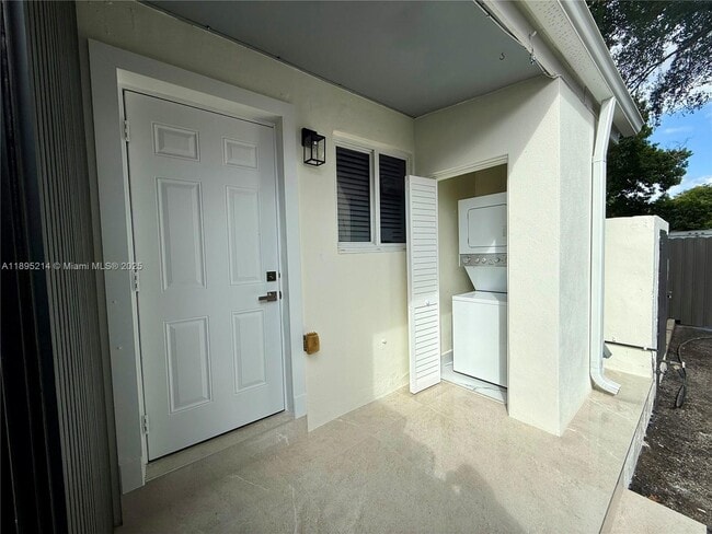 Foto del edificio - 4315 NW 24th Ave