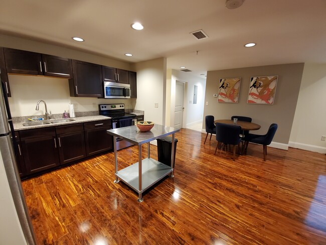 Mural Suite 1BR - 1102 - The Reserve at 4th and Race