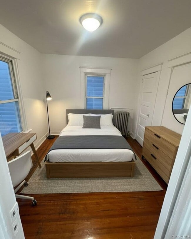 Foto del edificio - 3581 Eastchester Rd