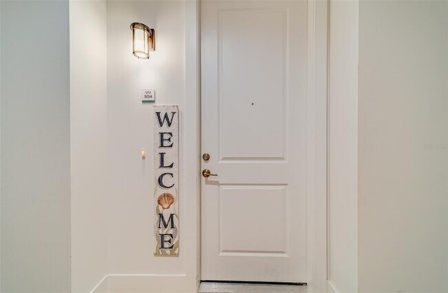 Foto del edificio - 300 150th Ave