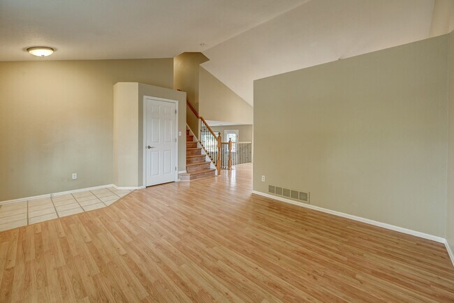 Building Photo - 11068 Callaway Ct