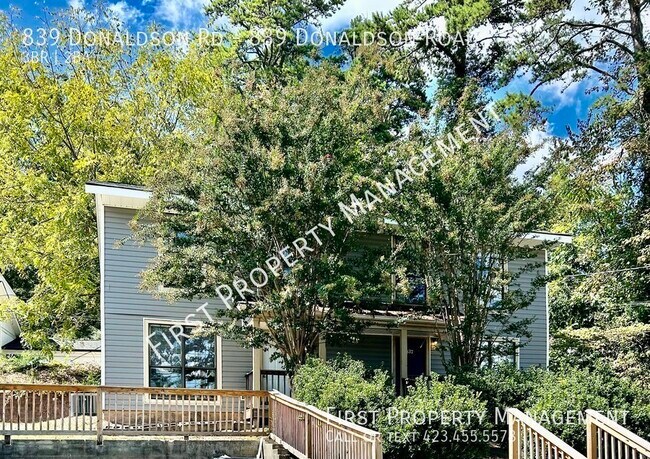 Building Photo - East Ridge 3Bed/1.5Bath Duplex: Central AC...