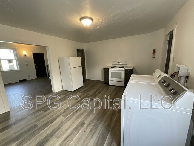 Foto del edificio - 246 Walnut St