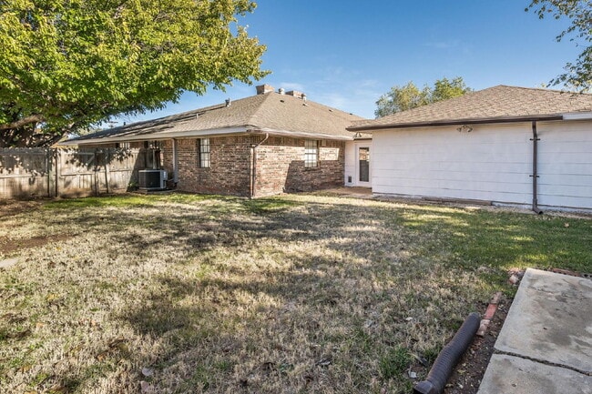 Building Photo - 6137 Belpree Rd