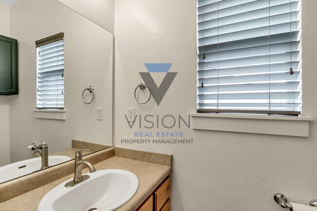 Building Photo - 383 Spanish Trails Blvd