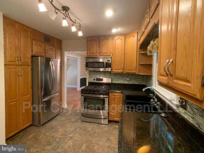 Foto del edificio - 10902 Swansfield Rd