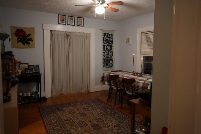 Building Photo - 129 Durnell Ave