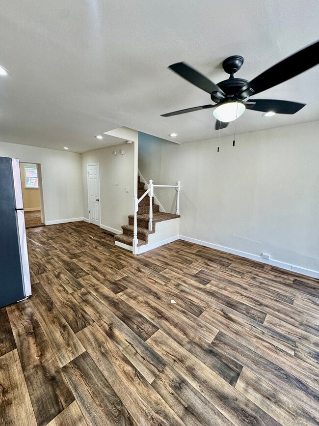 Building Photo - Spacious 3-Bedroom Home with In-Unit Laundry