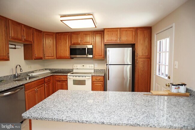 Foto del edificio - 329 Gundry Dr