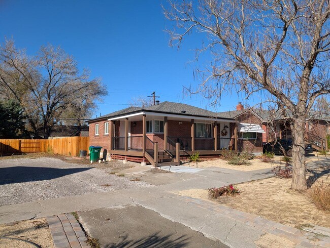 Foto del edificio - 1045 Washington St