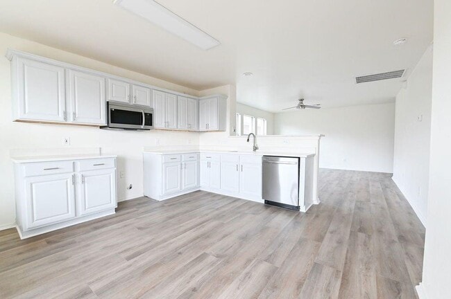 Building Photo - 3521 Savage Springs Dr