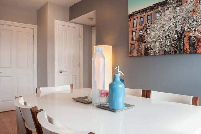 Dining area - 809 22nd St