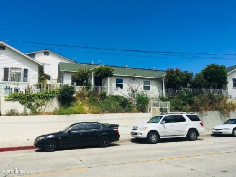 Primary Photo - 103 N Centre St