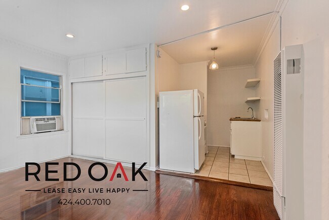 Foto del edificio - ~1 Month FREE~ Charming First Floor Studio...