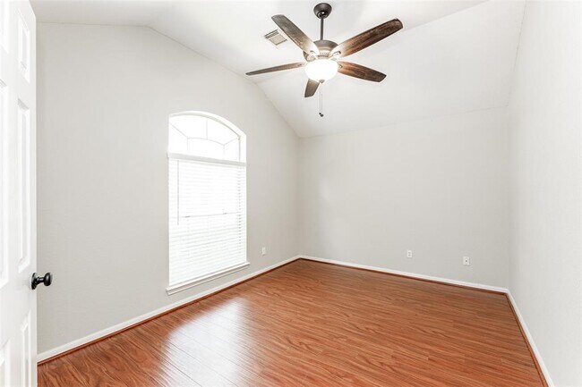 Building Photo - 4615 Plantation Colony Dr