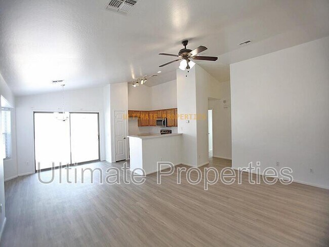 Building Photo - 12418 W Yuma St