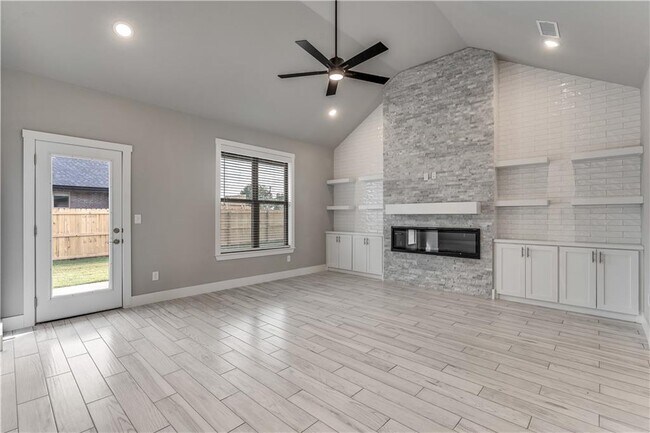 Foto del edificio - 6903 SW High Meadow Blvd