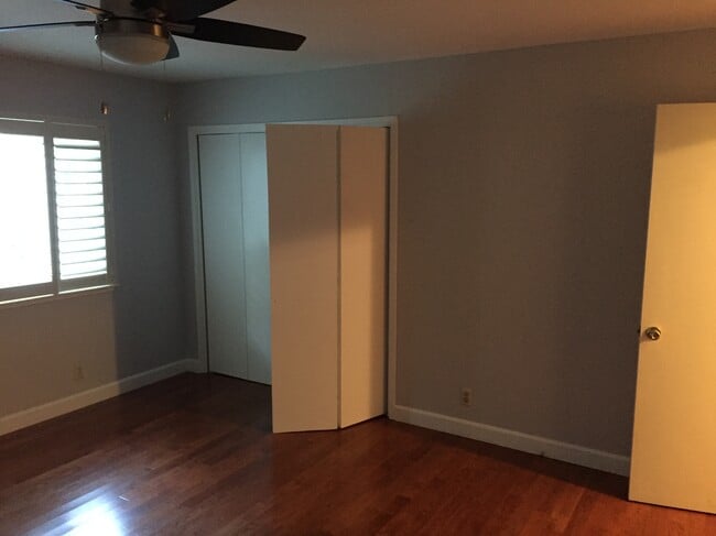 Bedroom closet with lots of windows - 108 Graceland Dr