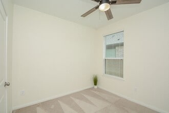 Building Photo - 18134 Sonresa Wy
