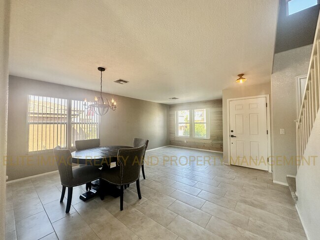 Foto del edificio - 13696 E Shadow Pines Ln