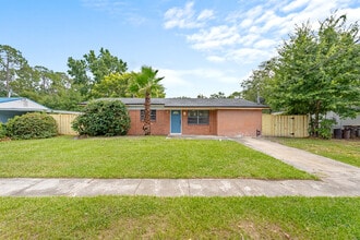 Building Photo - 7218 Zapata Dr