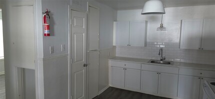 Building Photo - 2811 Iola St