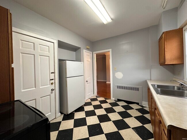 Foto del edificio - 909 Lincoln Ave