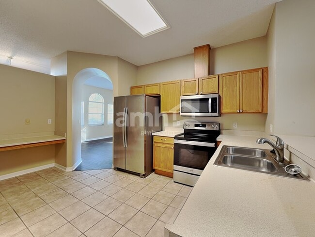 Building Photo - 9955 Shadow Creek Dr