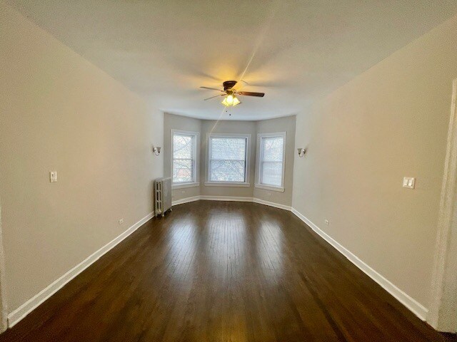 Foto del edificio - 1351 W Touhy Ave