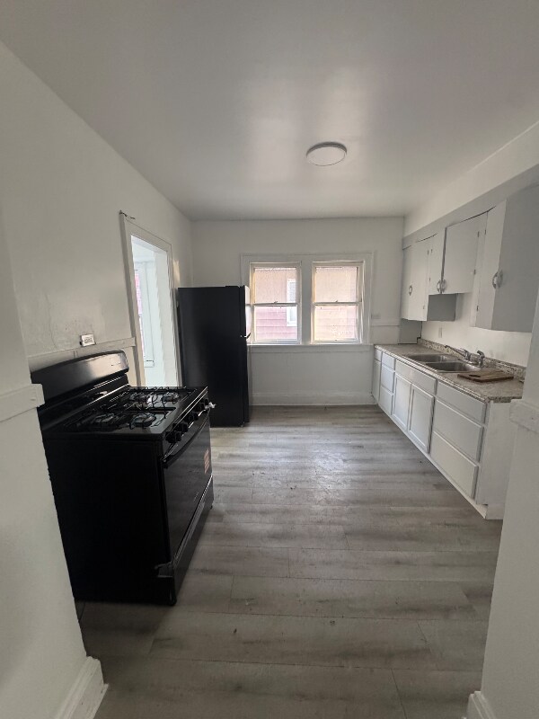 Foto del edificio - 12202 Benham Ave