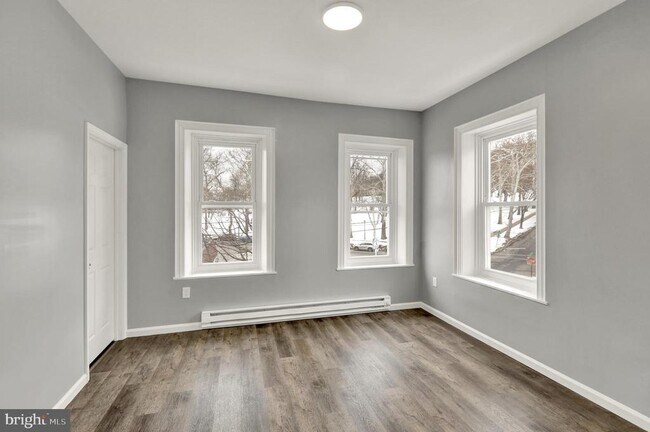 Building Photo - 1156 Franklin St