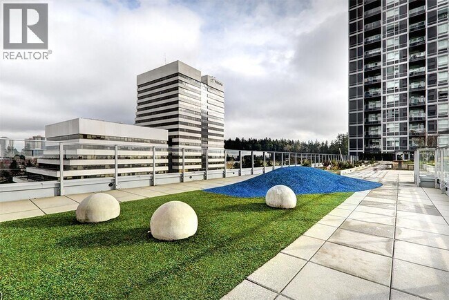 Photo du bâtiment - 5665 Boundary Rd